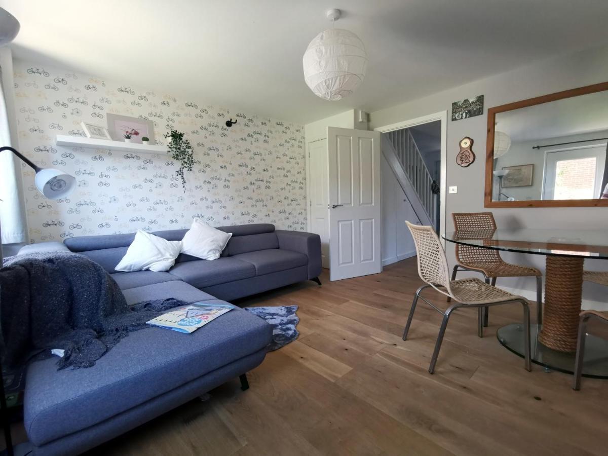 ליים ריג'יס 2 Bedroom House With Free Parking מראה חיצוני תמונה